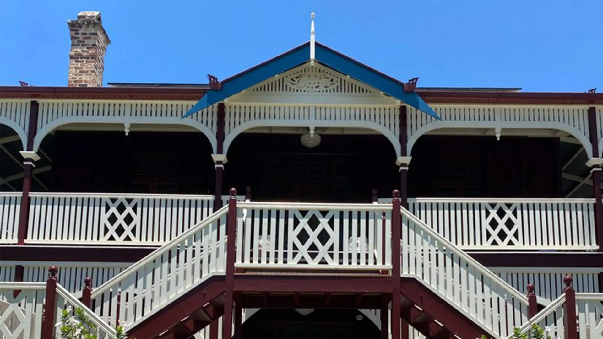 About 7 Beautiful-Queenslander-superbly-finished-by-the-team-from-Fidato-Coatings