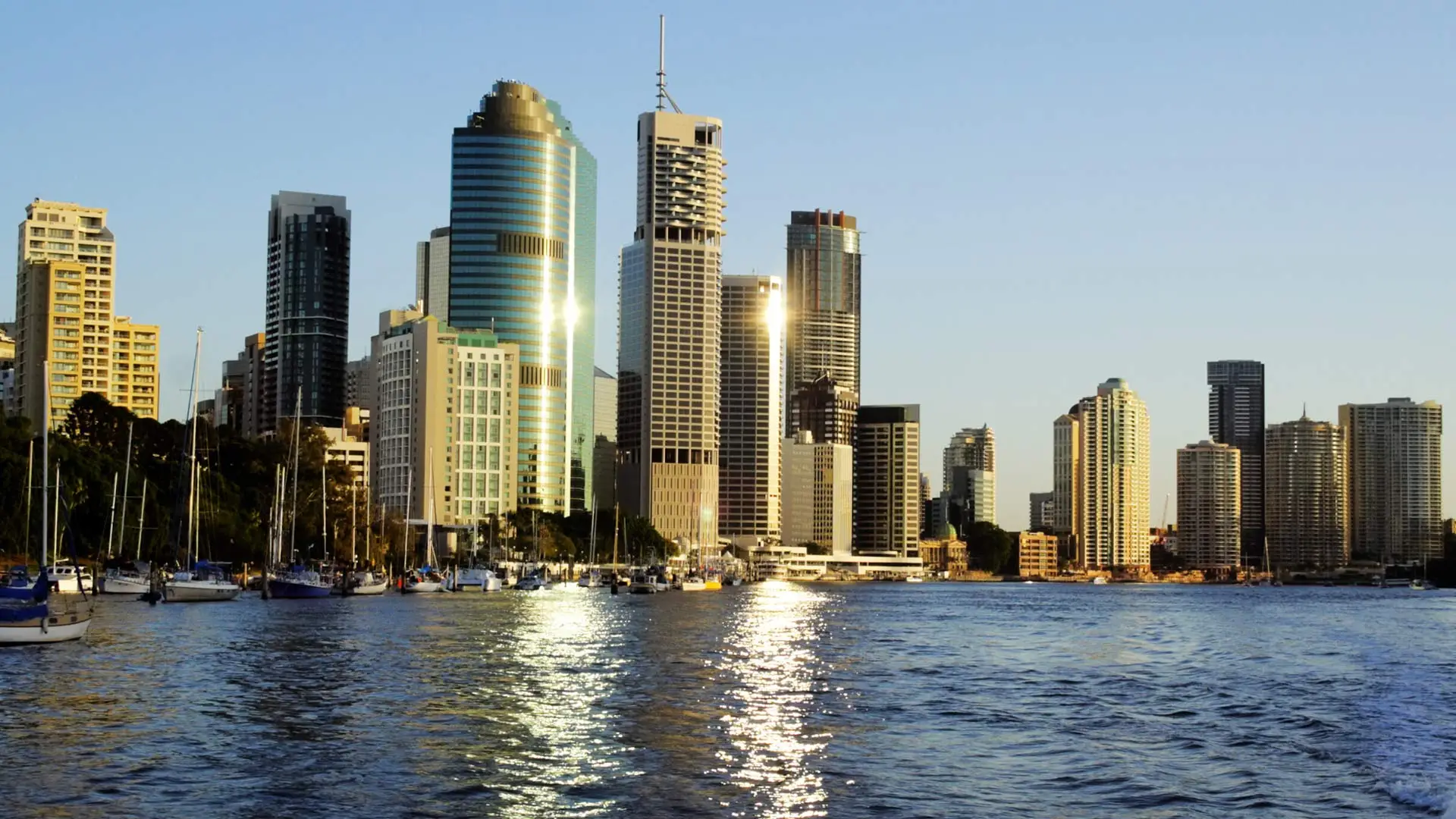 About 3 Brisbane-city's-stunning-skyline-features-tall-buildings-and-highrise-apartments