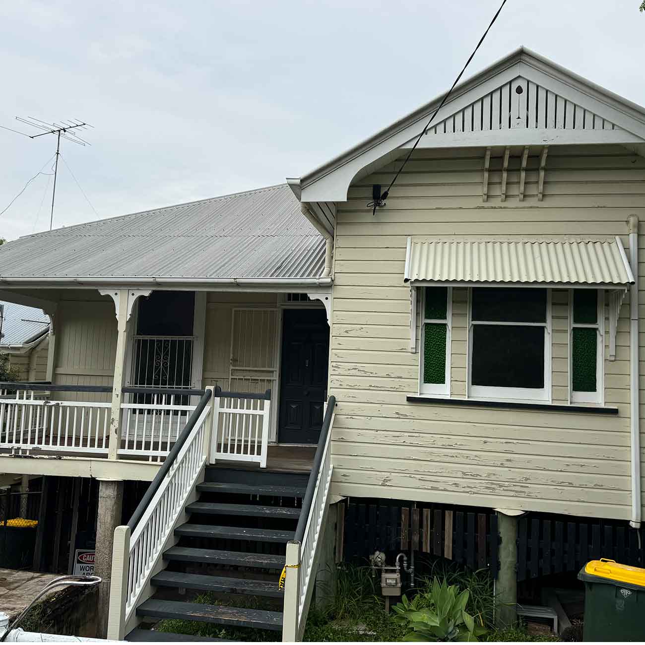 Before Repainting old Queenslander